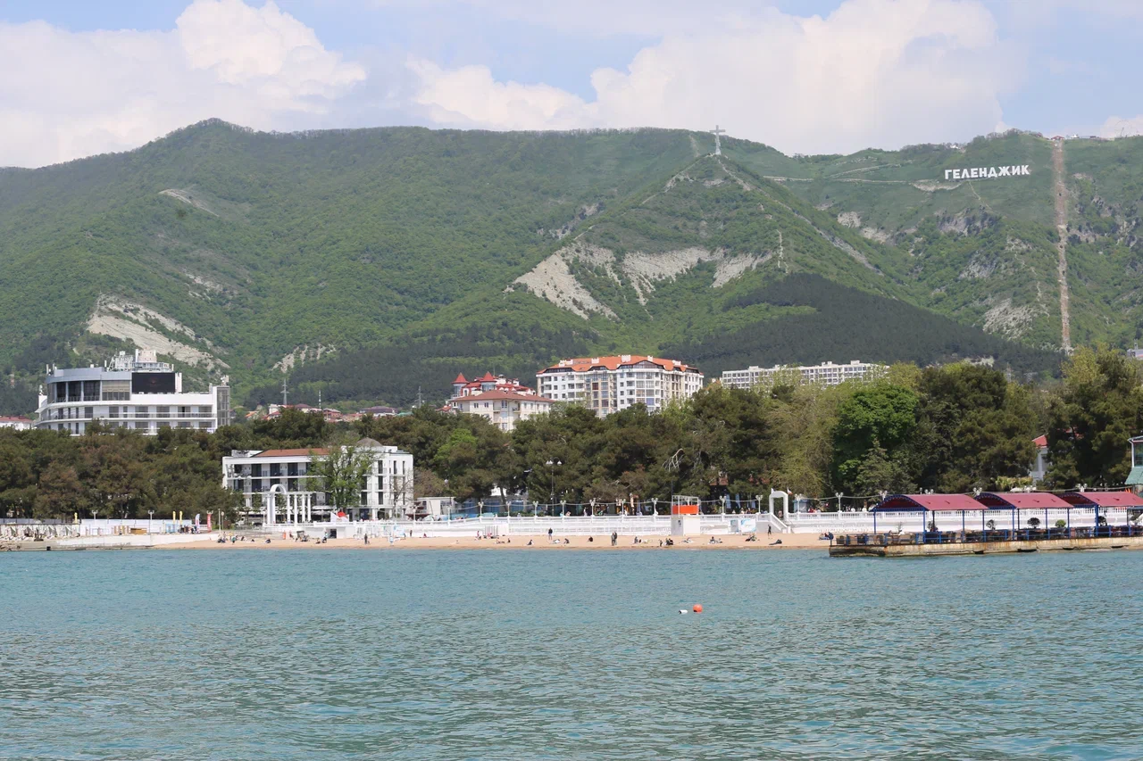 море