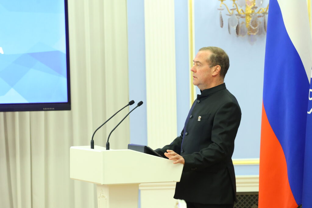 Дмитрий Медведев